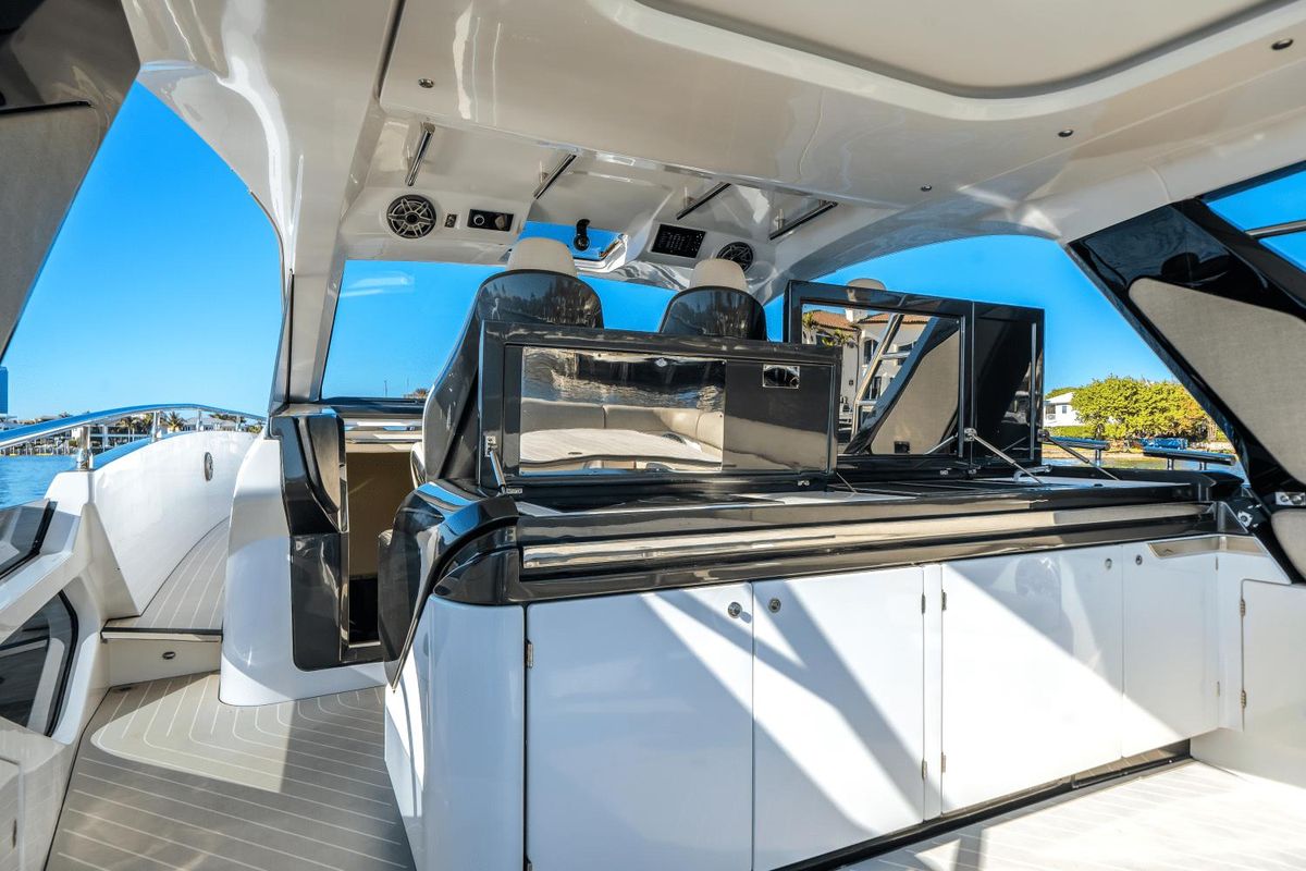2021 Azimut 47 