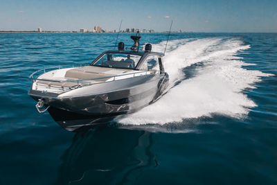 Yacht