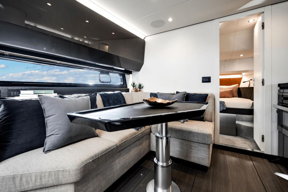 2021 Azimut 47 