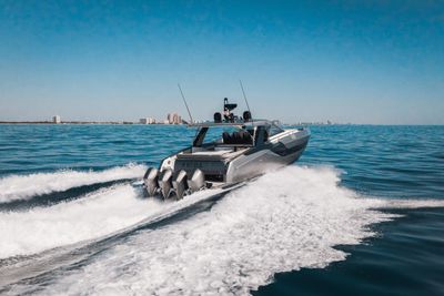 Yacht