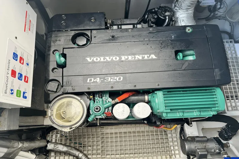 Unobstructed Views Yacht Photos Pics 