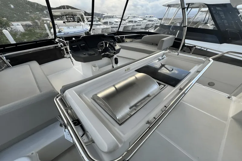 Unobstructed Views Yacht Photos Pics 