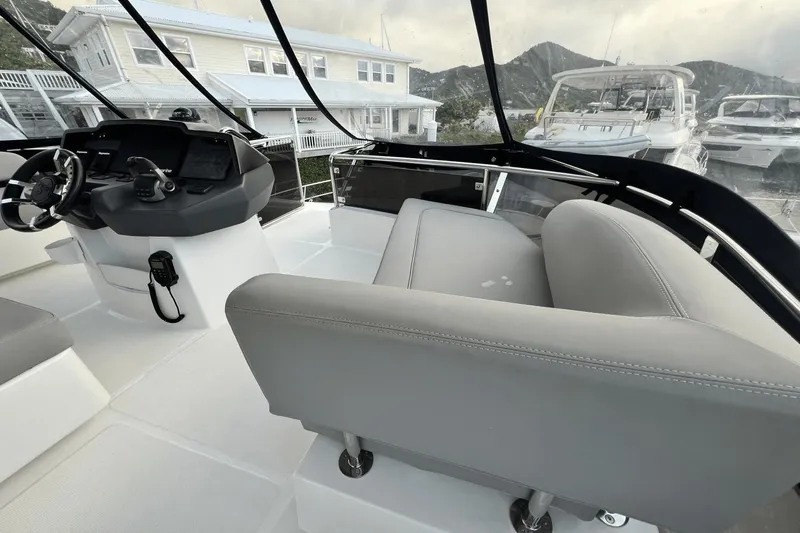 Unobstructed Views Yacht Photos Pics 