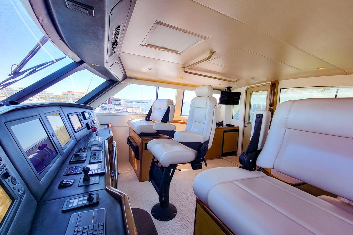 2002 Viking 65 