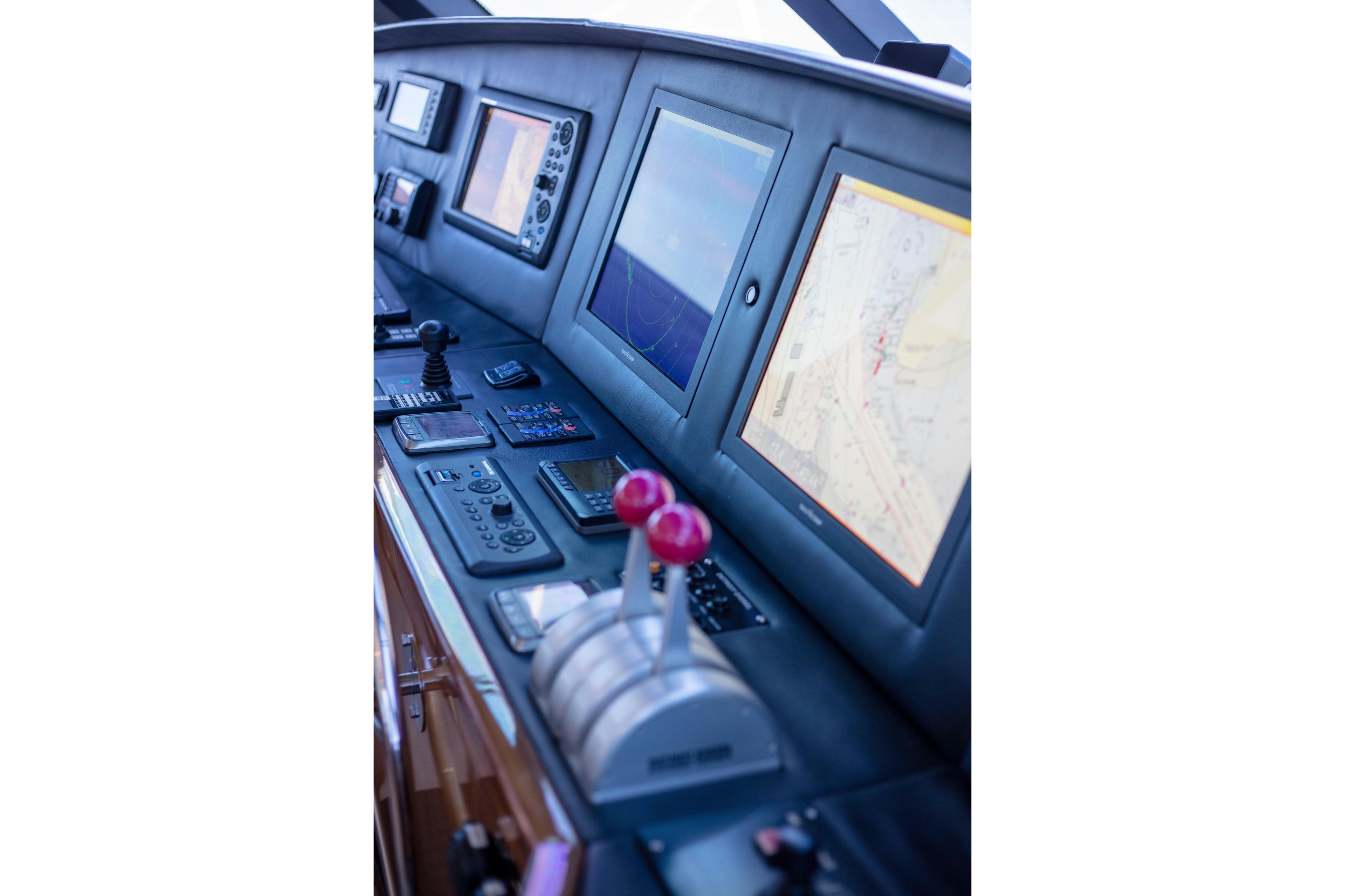 2002 Viking 65 