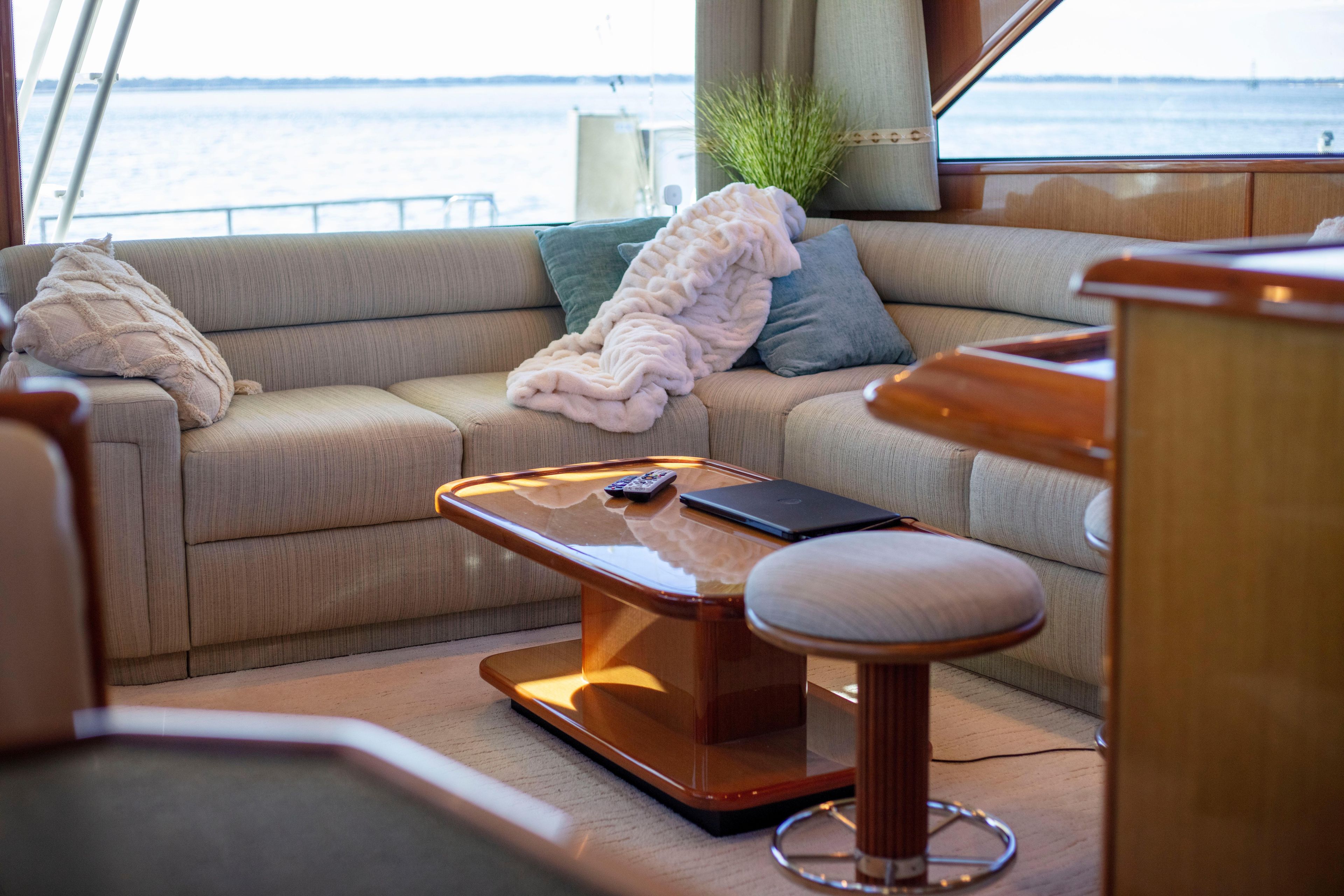 2002 Viking 65 