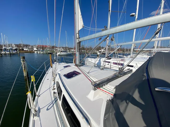 Glamorgan Yacht Photos Pics 2004 Catalina 350 Glamorgan