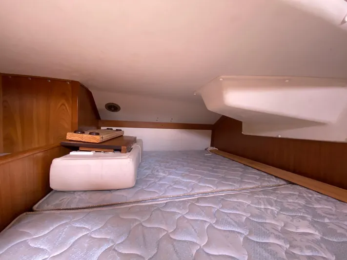 Glamorgan Yacht Photos Pics 2004 Catalina 350 Glamorgan