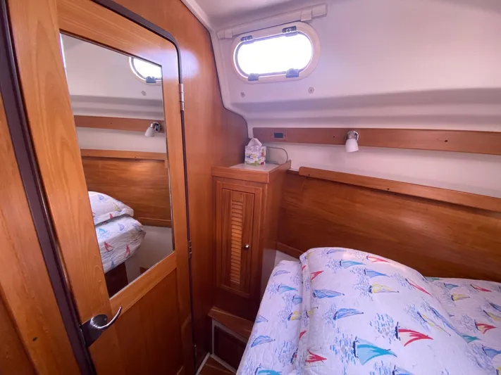 Glamorgan Yacht Photos Pics 2004 Catalina 350 Glamorgan