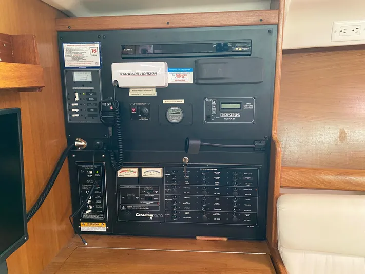 Glamorgan Yacht Photos Pics 2004 Catalina 350 Glamorgan