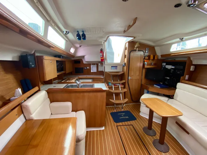 Glamorgan Yacht Photos Pics 2004 Catalina 350 Glamorgan