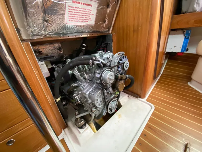 Glamorgan Yacht Photos Pics 2004 Catalina 350 Glamorgan