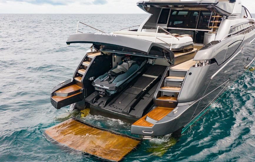 2017 Riva 87 