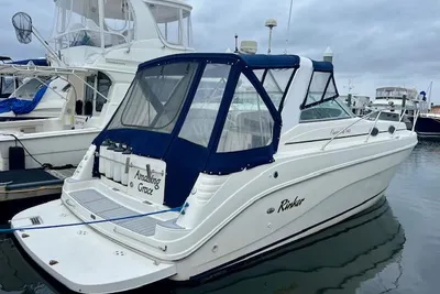 Rinker Fiesta Vee 342
