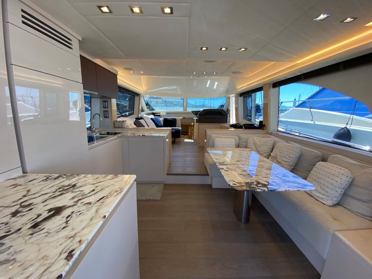 2020-66-monte-carlo-yachts-mcy-66