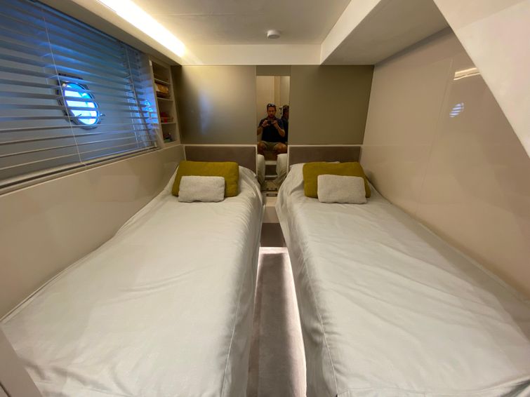 2020-66-monte-carlo-yachts-mcy-66