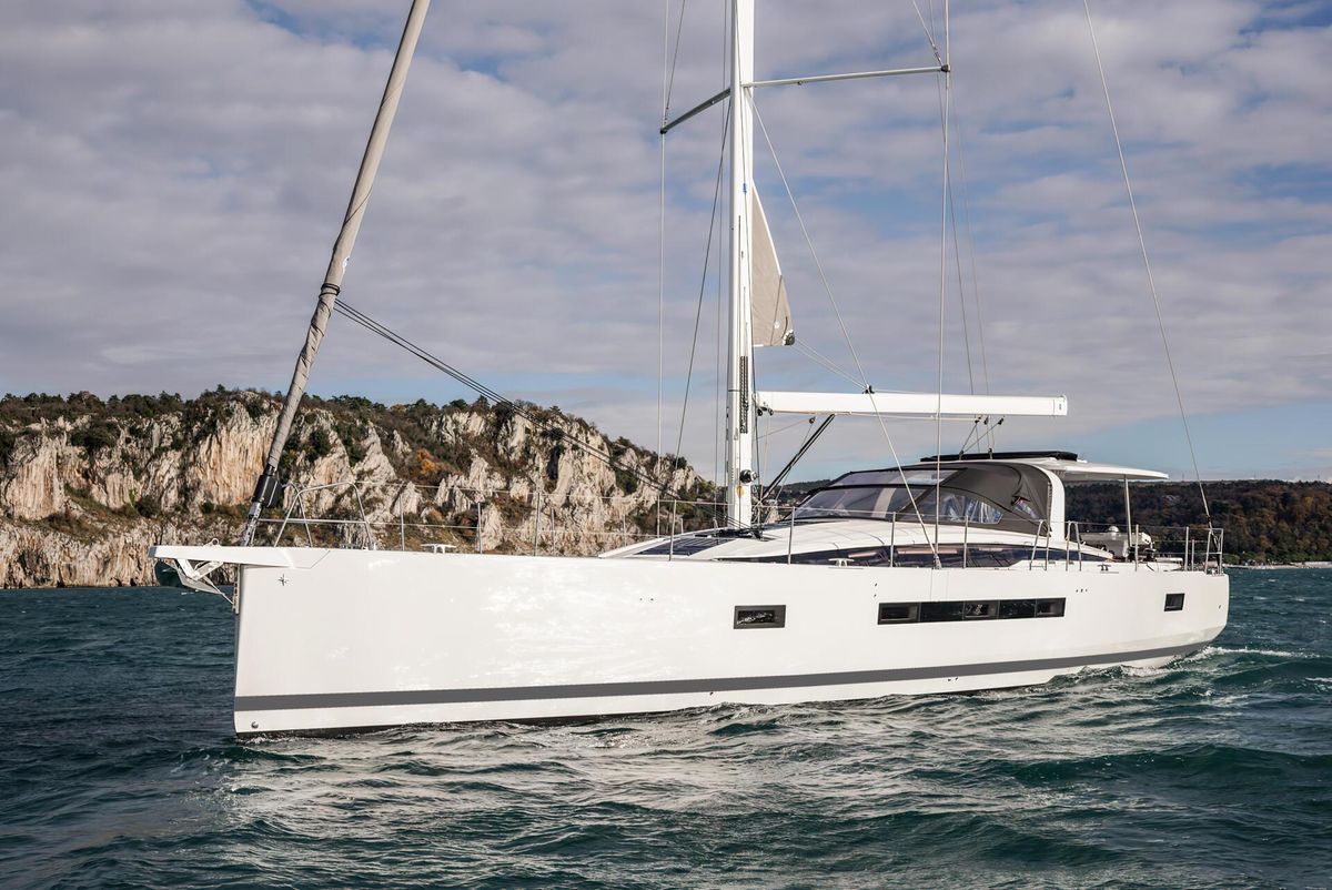 2022 Jeanneau 64 