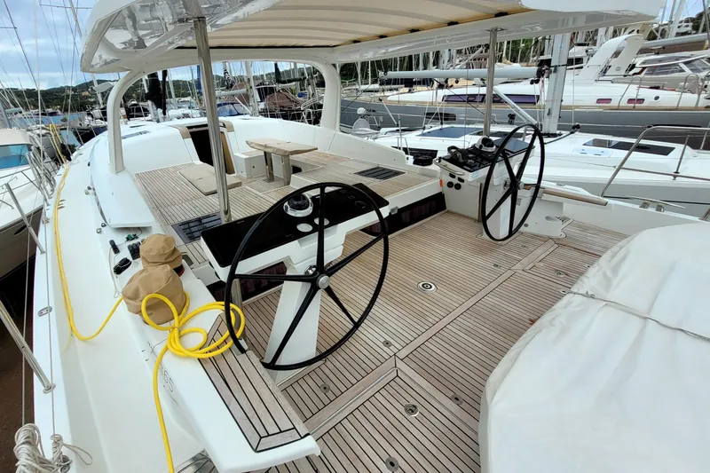 Ana Maria III Yacht Photos Pics Jeanneau Yachts 65 - www.globe-sailing.com