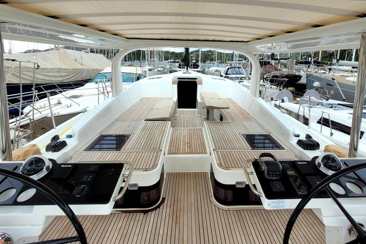 2022 Jeanneau 64 