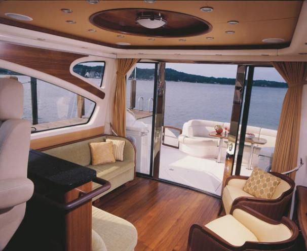 2010 Tiara Yachts 57 
