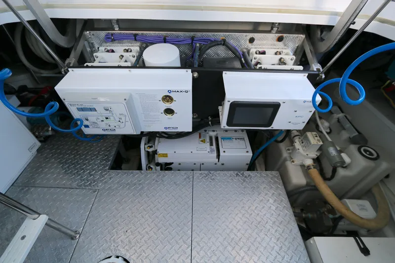 Sapore Di Mare Yacht Photos Pics Engine room of 2022 Azimut 47 VERVE yacht with advanced control systems and equipment.