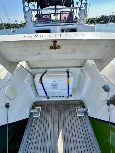 Après Yacht Photos Pics Beneteau 57 yacht, 2010 model, docked with open storage compartment, Park City, UT.