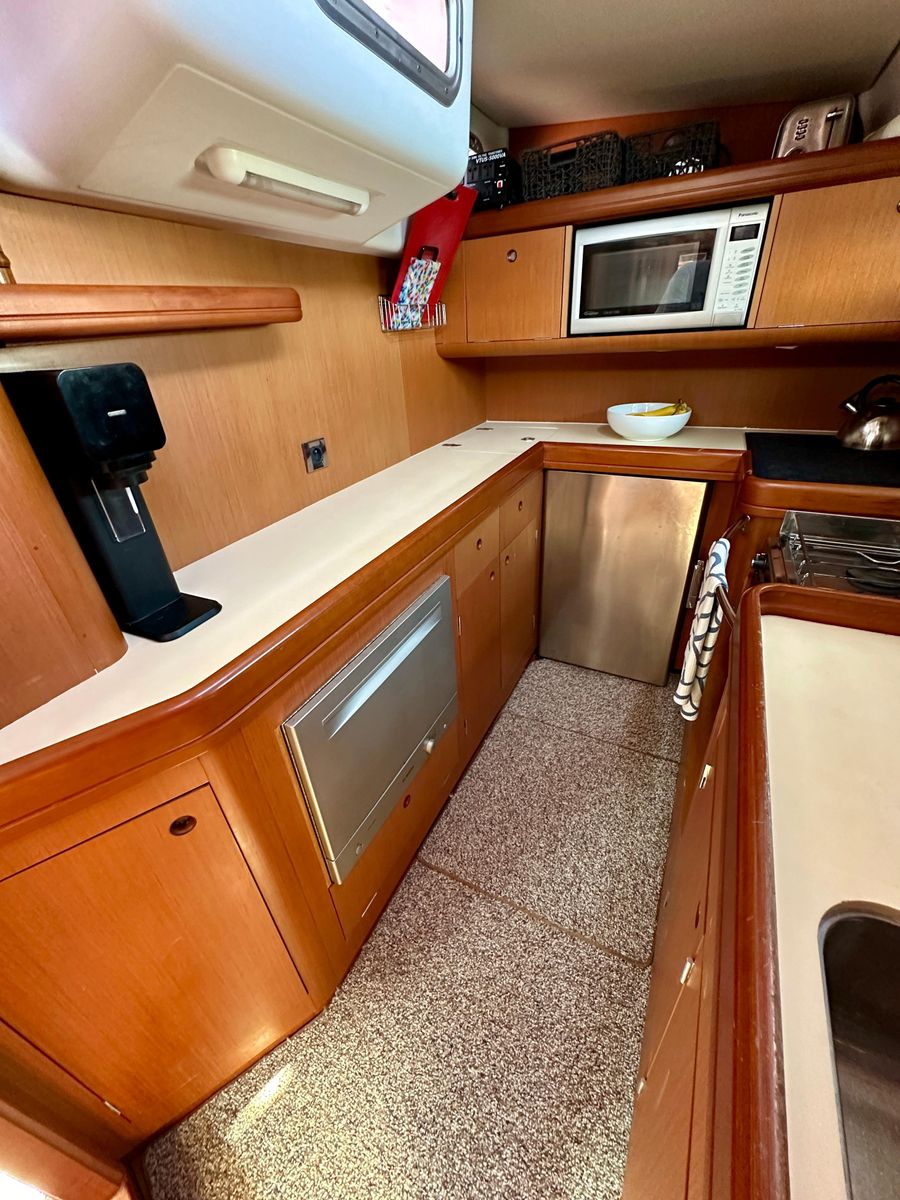 2010 Beneteau 59 