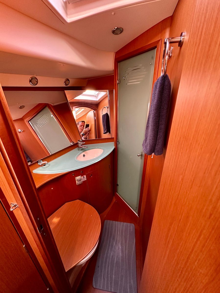 2010 Beneteau 59 