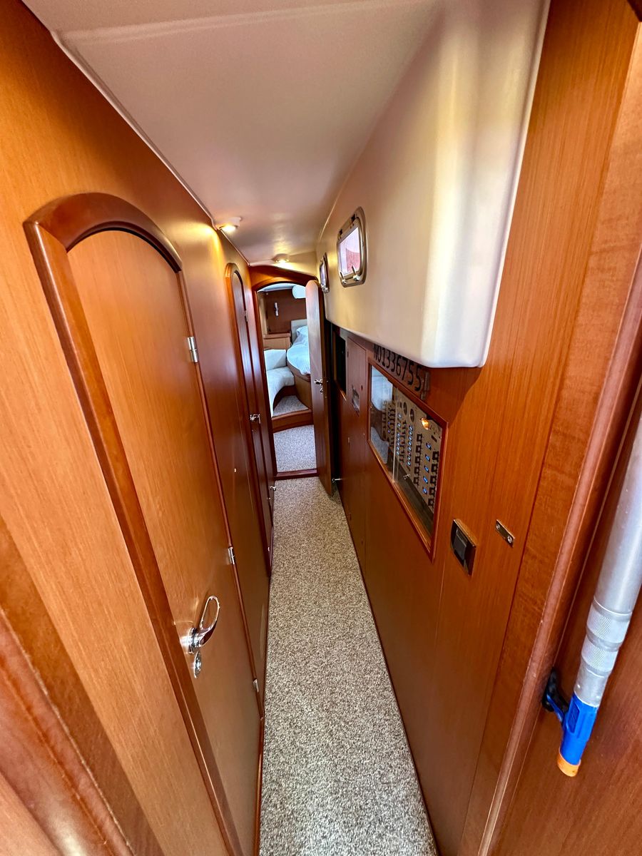 2010 Beneteau 59 