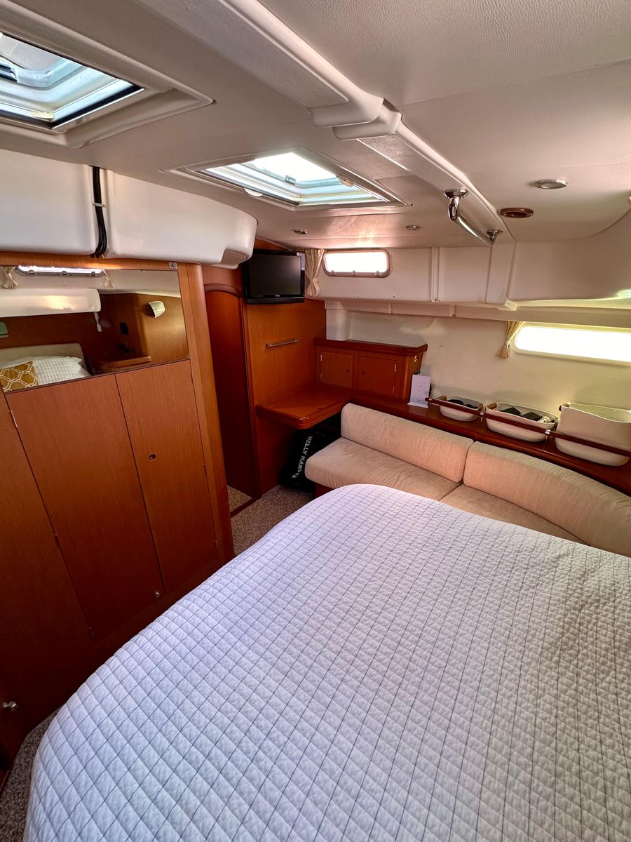 2010 Beneteau 59 