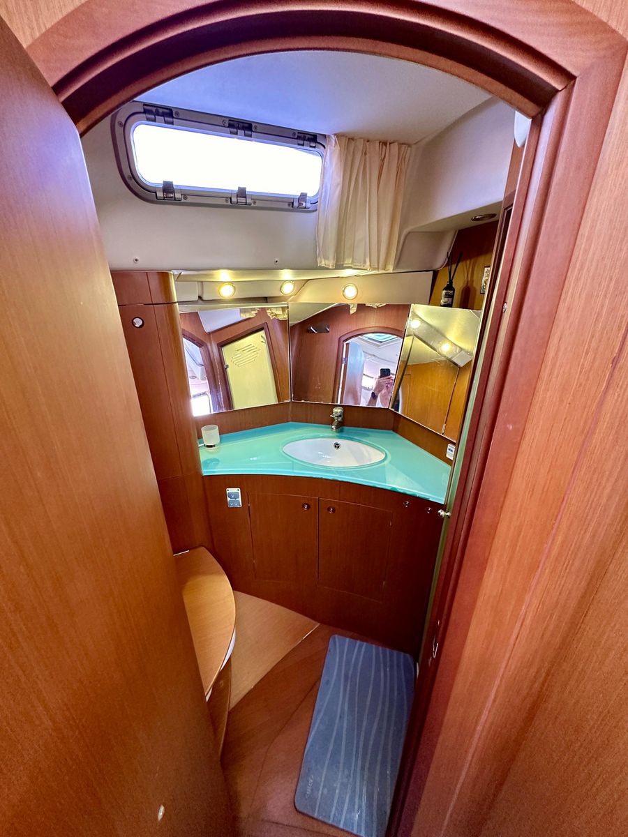 2010 Beneteau 59 