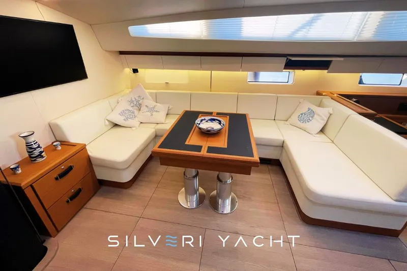  Yacht Photos Pics Jeanneau 65 usato - salone