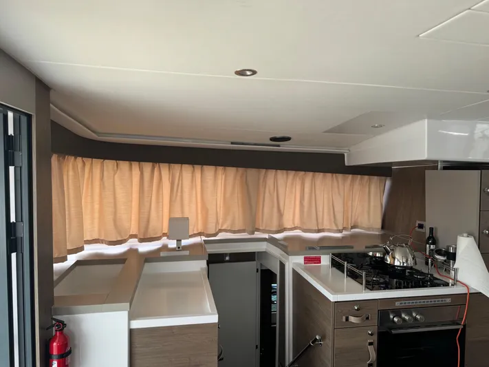 Aphrodite Yacht Photos Pics 