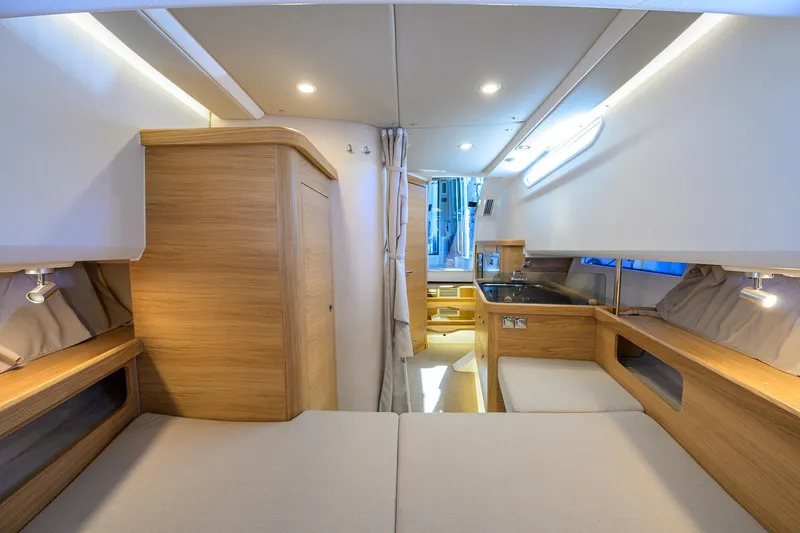 Sea Nn Me III Yacht Photos Pics 2024 Nimbus C-11 - Cabin