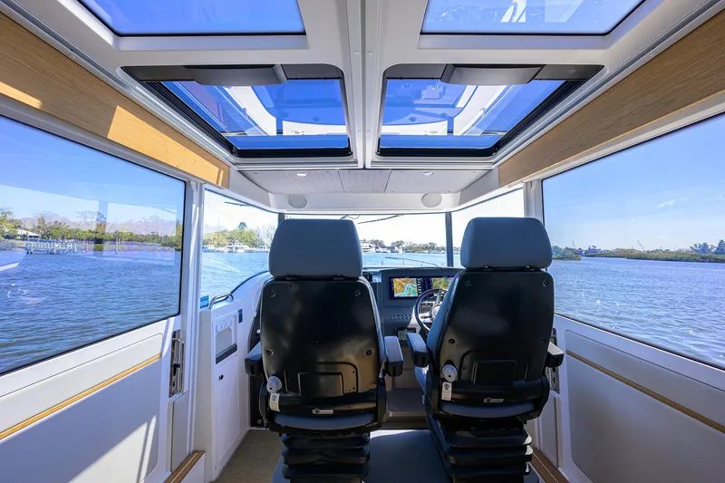 Sea Nn Me III Yacht Photos Pics 2024 Nimbus C-11 - Salon seating