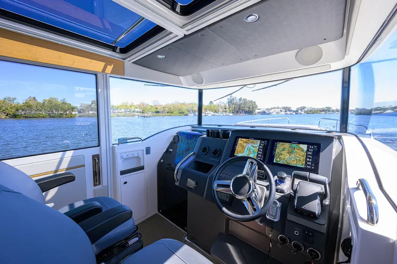 Sea Nn Me III Yacht Photos Pics 2024 Nimbus C-11 - Helm