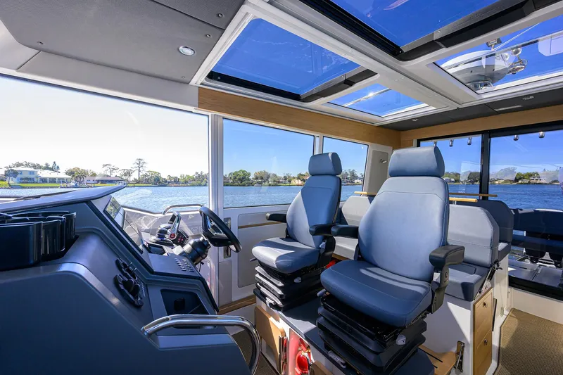 Sea Nn Me III Yacht Photos Pics 2024 Nimbus C-11 - Helm