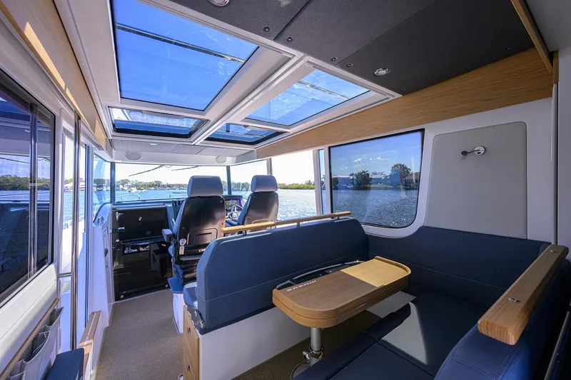 Sea Nn Me III Yacht Photos Pics 2024 Nimbus C-11 - Salon seating