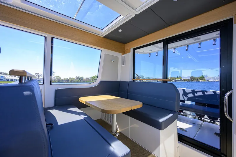 Sea Nn Me III Yacht Photos Pics 2024 Nimbus C-11 - Salon seating