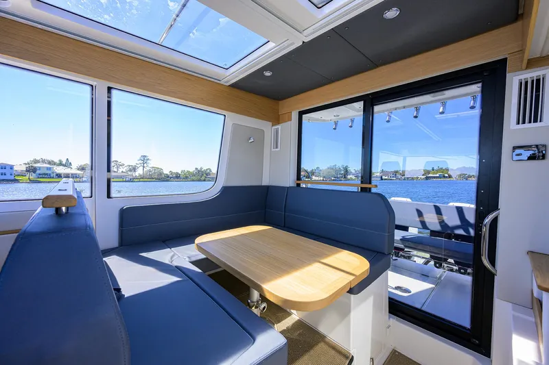 Sea Nn Me III Yacht Photos Pics 2024 Nimbus C-11 - Salon seating