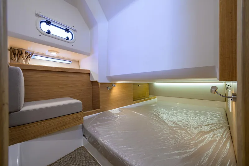 Sea Nn Me III Yacht Photos Pics 2024 Nimbus C-11 - cabin