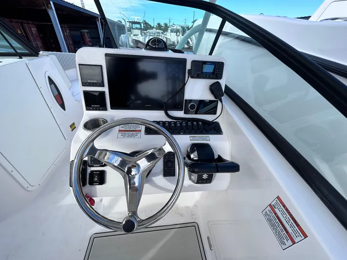  Yacht Photos Pics 2024 Twin Vee 240 Gfx Dc - Image 6