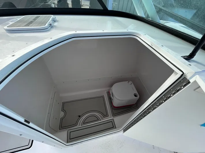  Yacht Photos Pics 2024 Twin Vee 240 Gfx Dc - Image 11