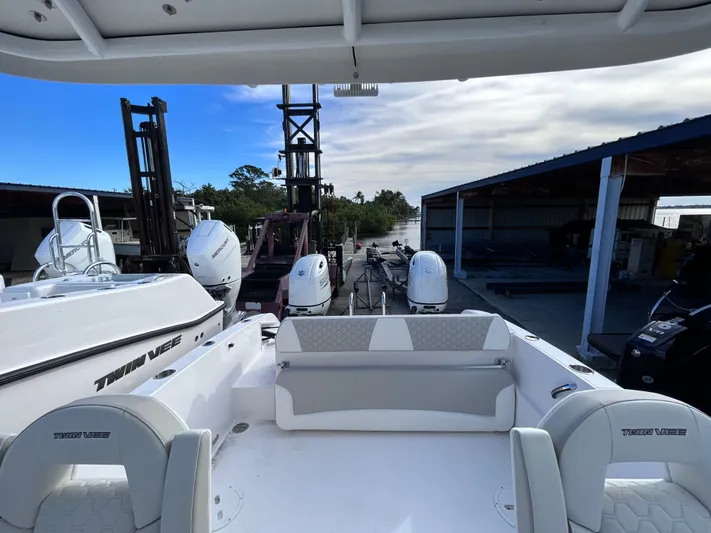  Yacht Photos Pics 2024 Twin Vee 240 Gfx Dc - Image 7