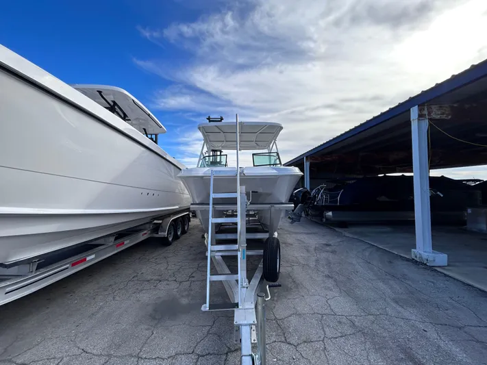  Yacht Photos Pics 2024 Twin Vee 240 Gfx Dc - Image 2