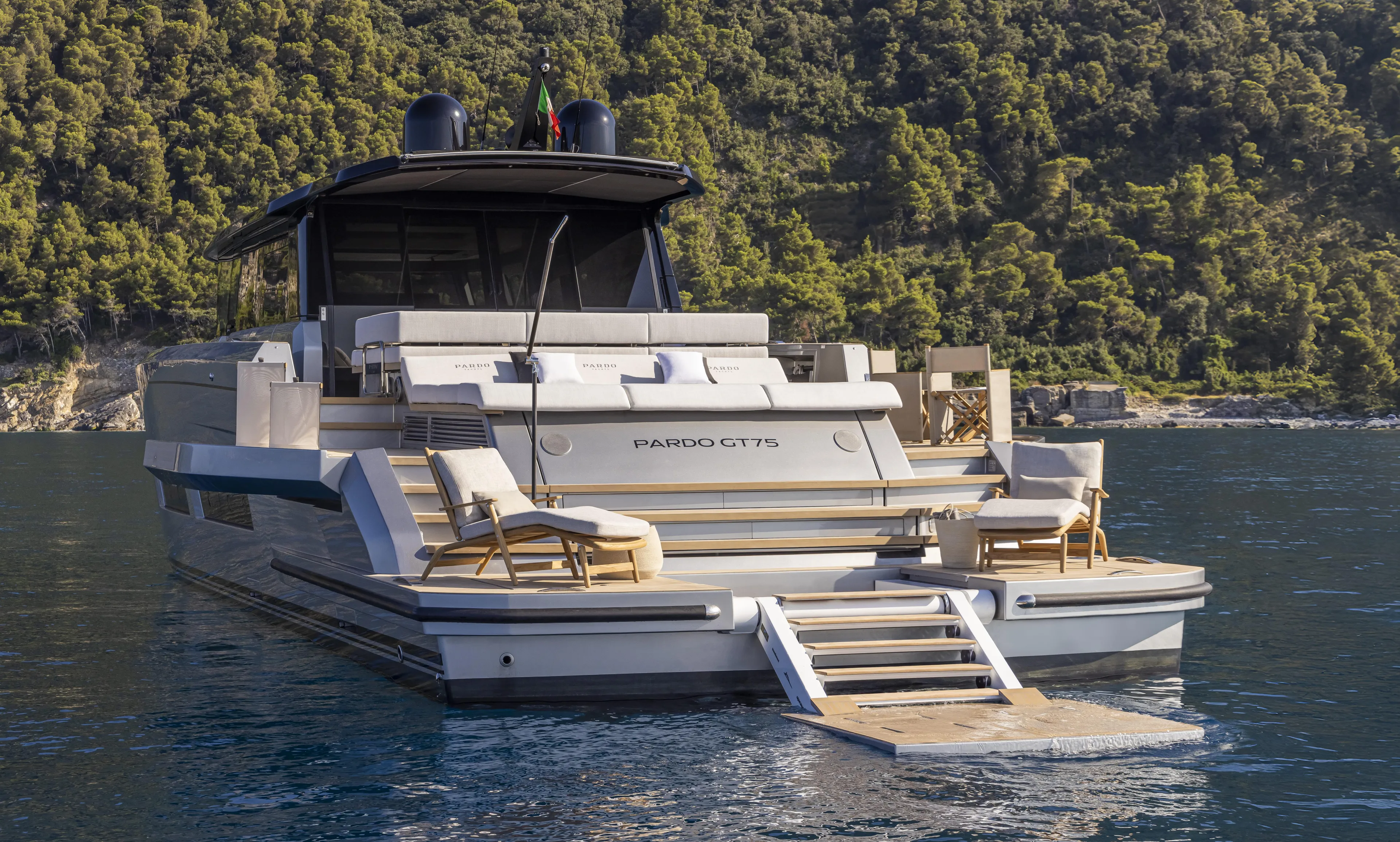 Pardo 75 Gt Yacht Photos Pics PARDO 75 GT: SUPERYACHT