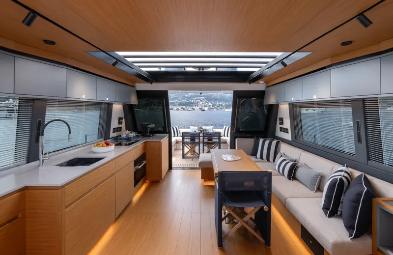 Pardo 75 Gt Yacht Photos Pics PARDO 75GT: SUPERYACHT