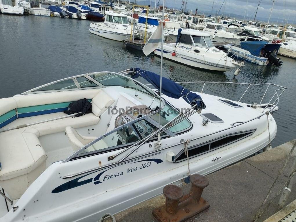 Occasion 1993 Rinker 260 Fiesta Vee | TopBoats