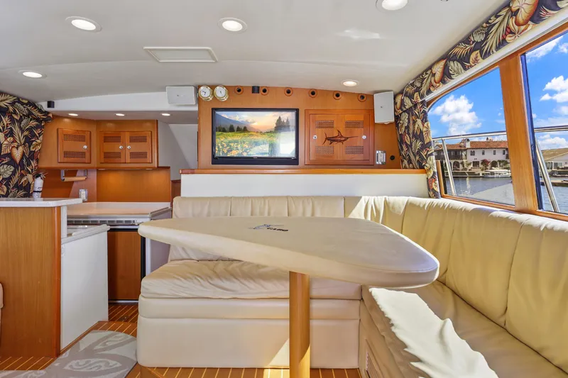 Legacy Yacht Photos Pics 