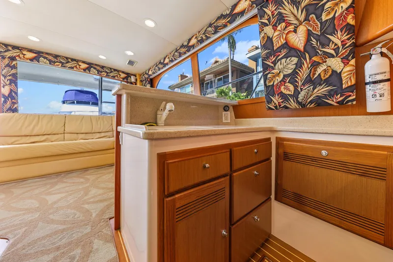 Legacy Yacht Photos Pics 